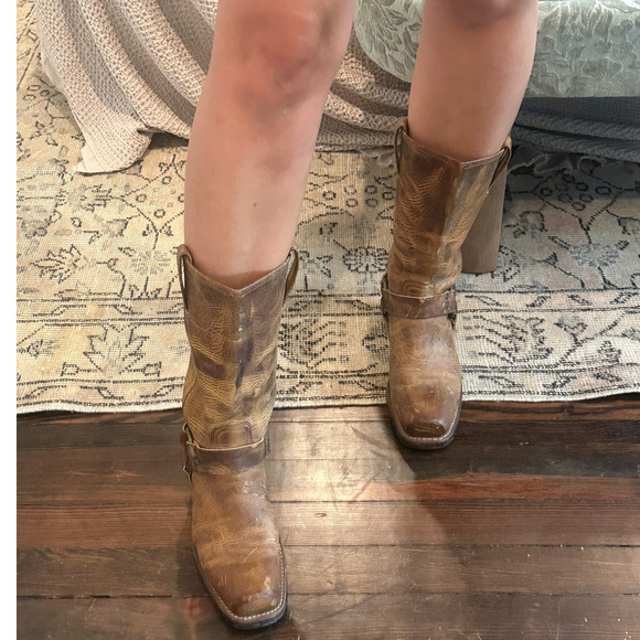 Frye Vintage Brown Leather Square Toe Harness Boots 7.5 - Picture 4 of 13